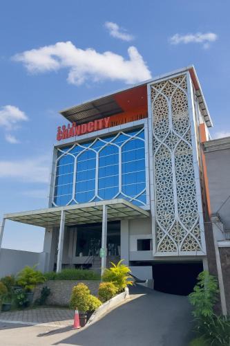 Laweyan Hotel | Solo Grand City
