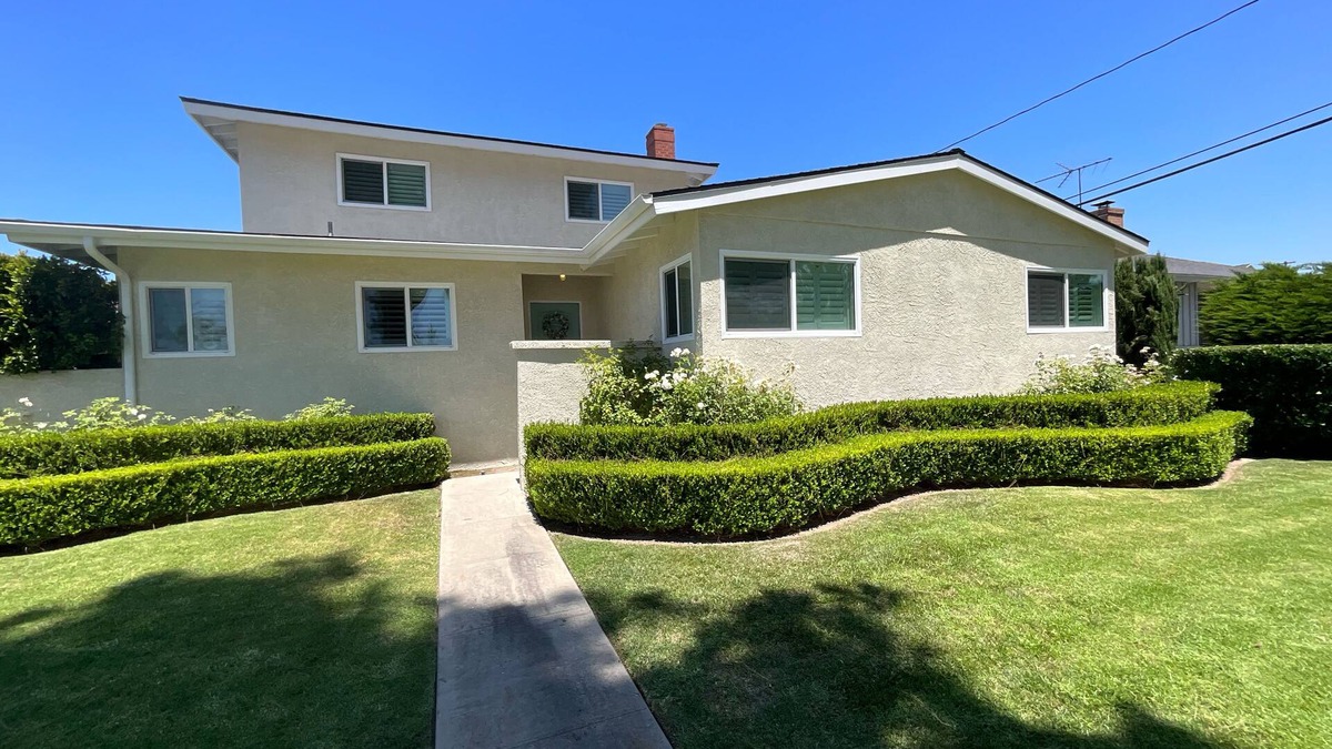 The Plaza House | ~Soluna~ 4-Bedroom Oasis w Expansive Outdoor Living—Positioned Between LA & OC