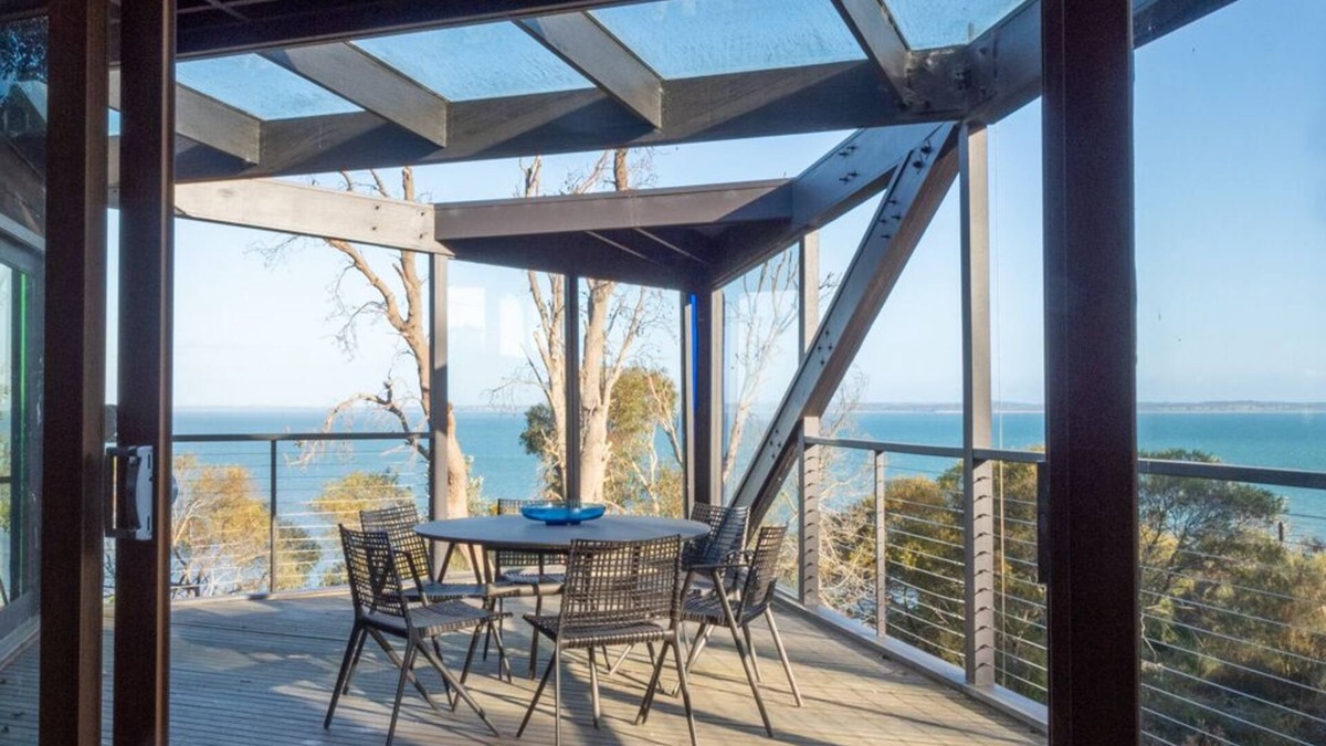 Somers House | Somers beach house, spectacular ocean views and direct beach access