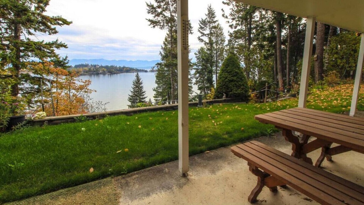 Somers House | Somers Lookout, Flathead Lake