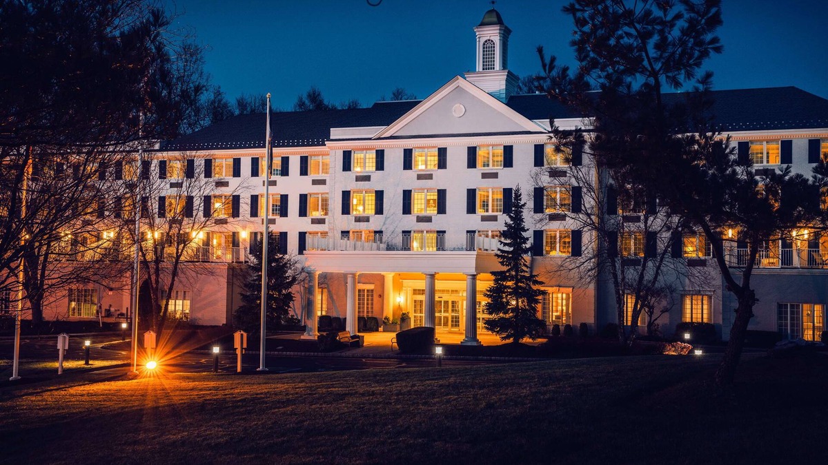 Lyons Hotel | Somerset Hills Hotel, Tapestry Collection by Hilton