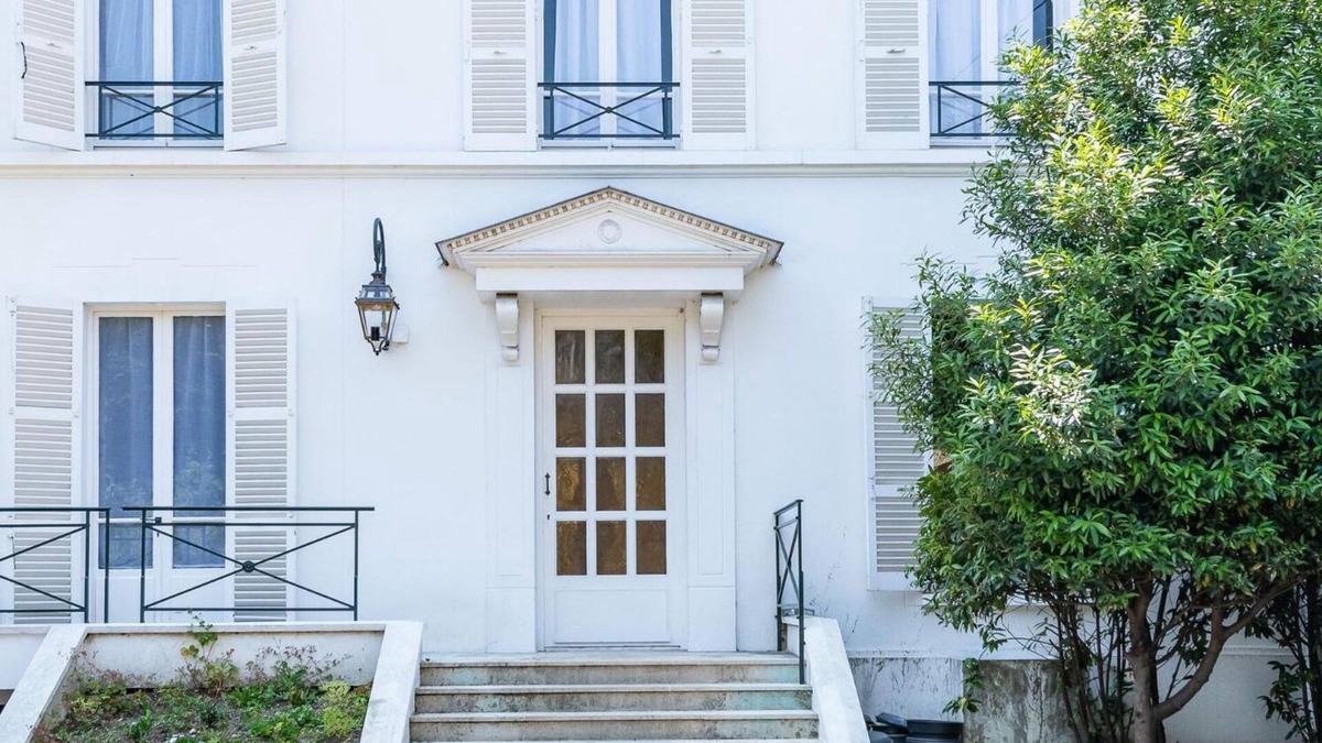 Bois-Colombes Villa | Somptueuse maison- Piscine-Sauna-10 Pers-Climatisation