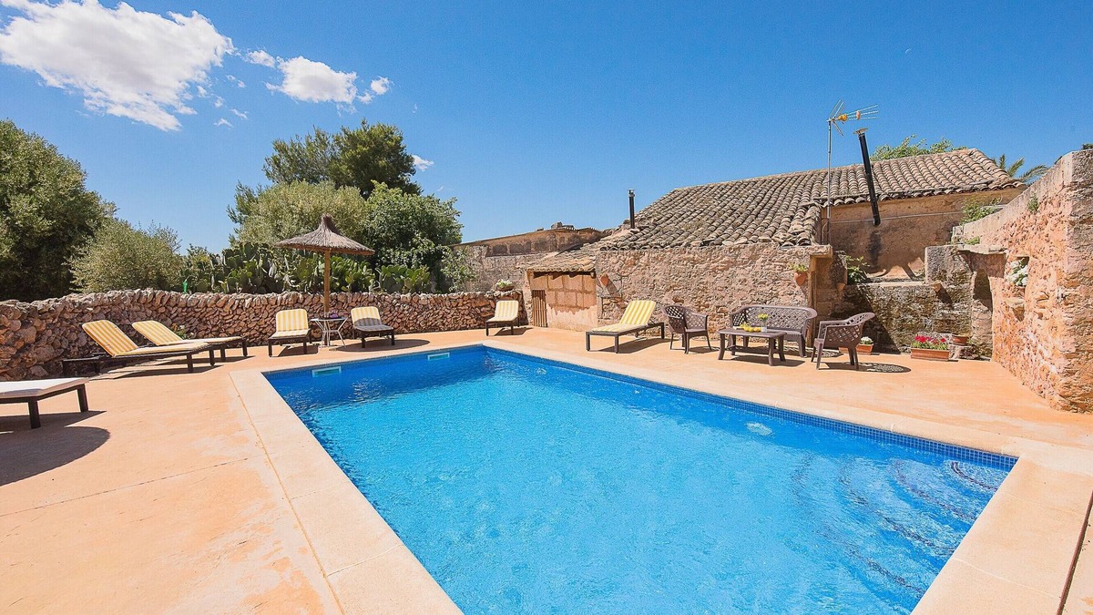 Son Antem Villa | SON CALDÉS - Villa with private pool in Llucmajor. Free WiFi