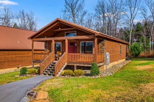 White Oak Lodge Apartment | Sona Cabins
