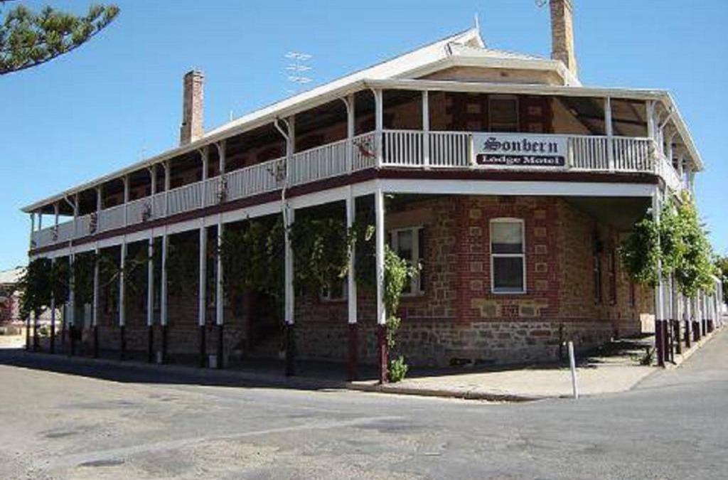 Wallaroo Hotel | Sonbern Lodge Motel