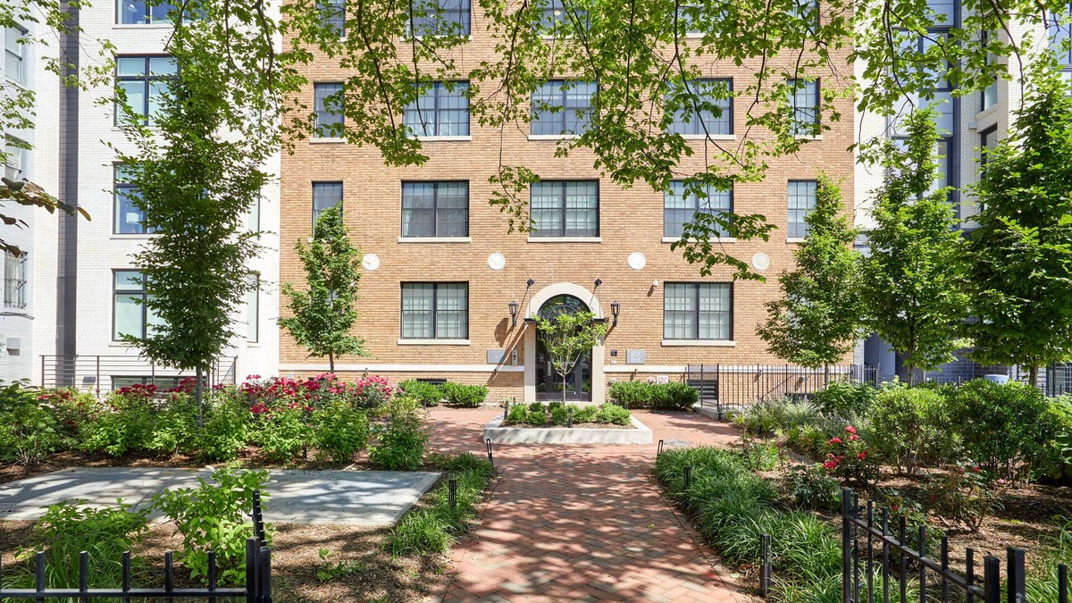 Navy Yard Apartment | Sonder Callisto | Studio Apartment