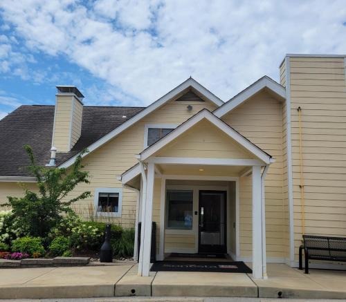 Chesterfield Hotel | Sonesta ES Suites St. Louis - Chesterfield