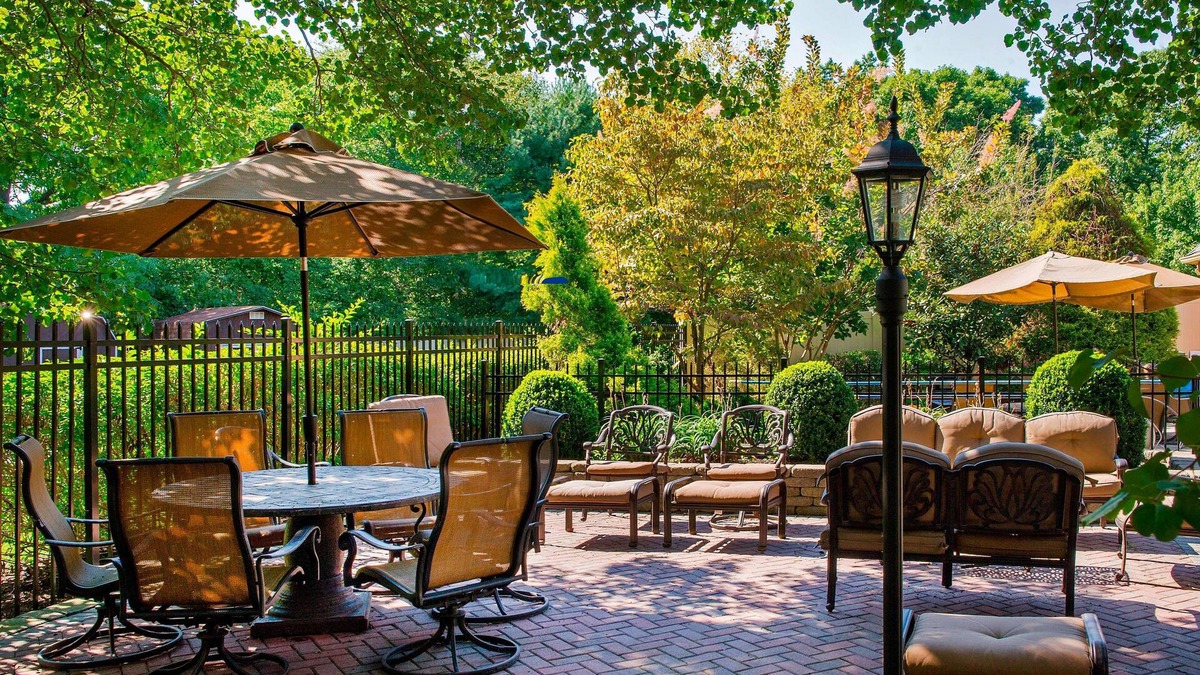 Tinton Falls Hotel | Sonesta Select Tinton Falls Eatontown