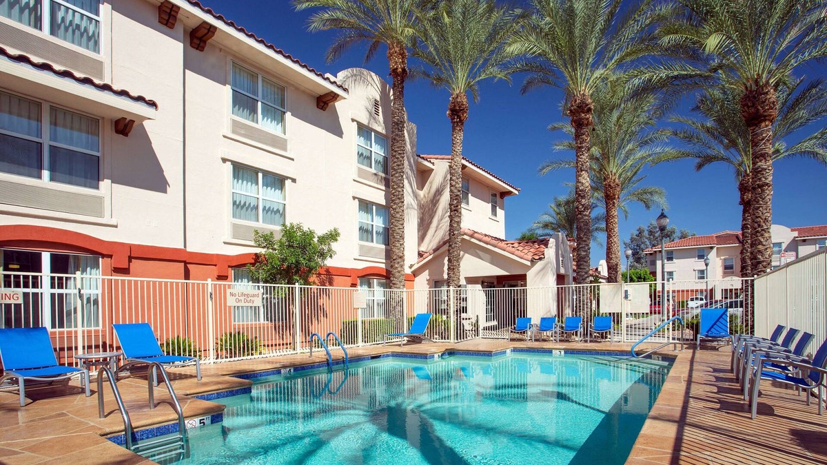 Shea Business Park Hotel | Sonesta Simply Suites Phoenix Scottsdale