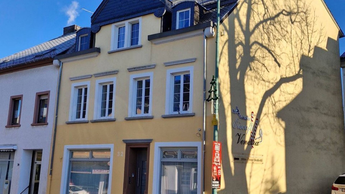 Hermeskeil Apartment | Sonnenschein Apartment - Sunshine apartment, 2 bedrooms, shower, WC