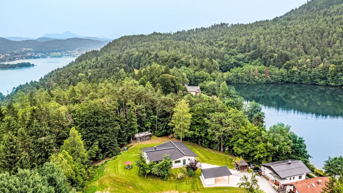 Schiefling am See House | Sonnenteich-Haus by Interhome