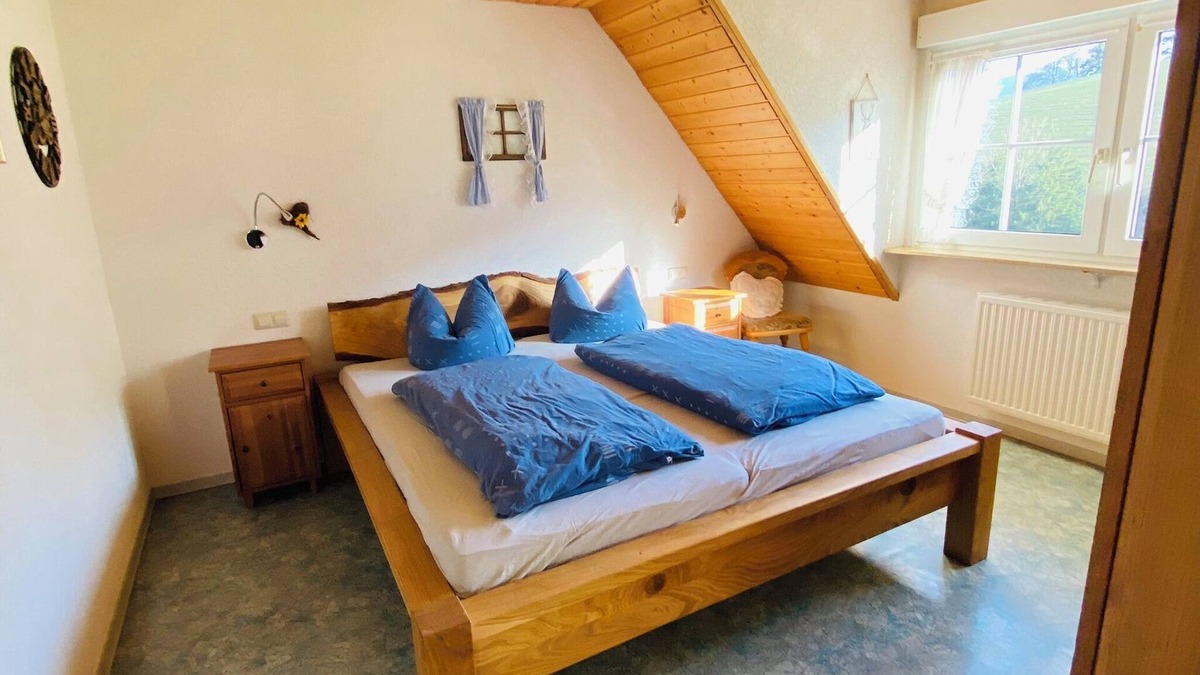 Kirchzarten Apartment | Sonnenwohnung, 85qm, 2 Schlafzimmer, max. 6 Personen
