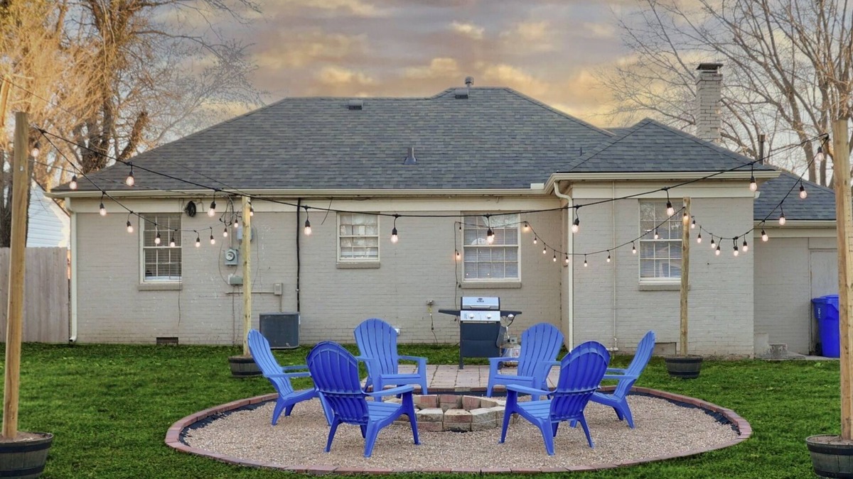 Norman House | SOONER SUITE - 5 Min From OU - Media Room & Fire Pit - 7 Guests