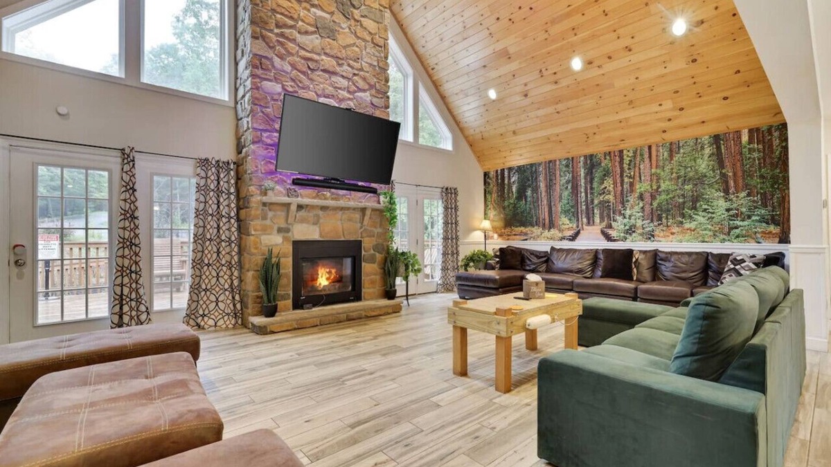 Tafton House | Soose Manor | Spa | BBQ | Games | Bar | Near Lake