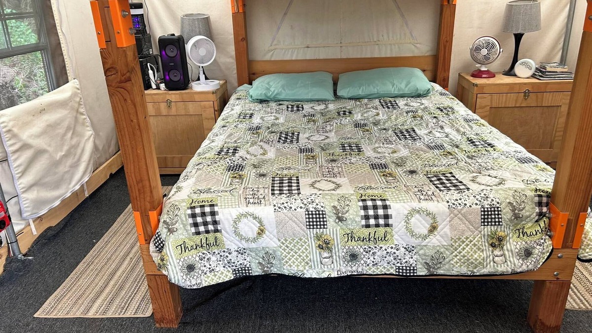 Unadilla Cabin | Soothing 1-bedroom cabin in Unadilla over looking the valley.
