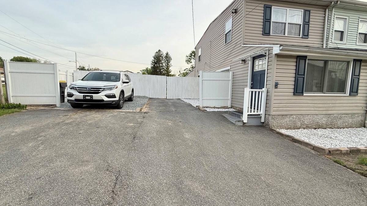 Wilmington House | Soothing 3-bedroom 1 bath house with A/C in Wilmington.