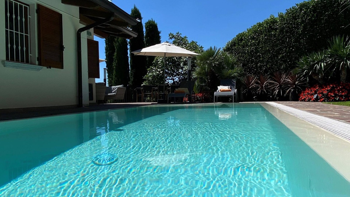 Villanuova sul Clisi Villa | Soothing villa with with private pool, seasonally heated; pet friendly