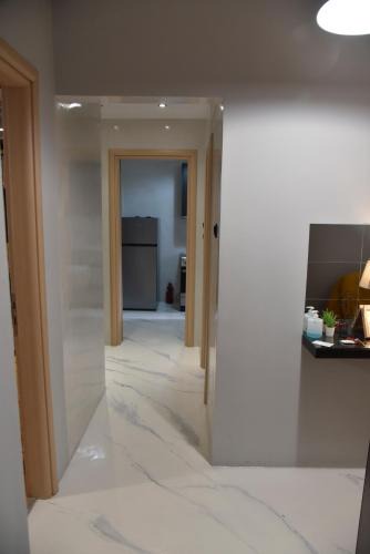 Neos Kosmos Apartment | Sophie’s house near the city center