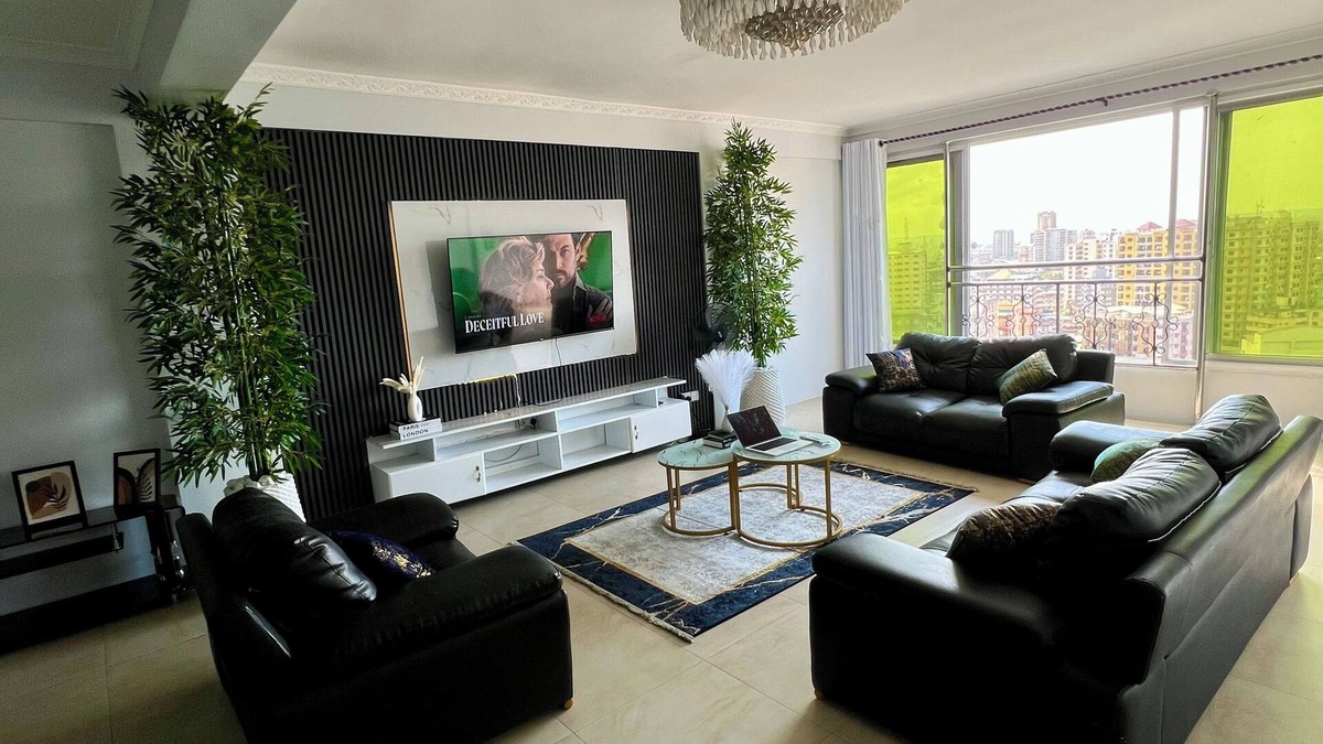 Kisutu Apartment | Sophisticated 4-Bed Central Business District Retreat with City Views