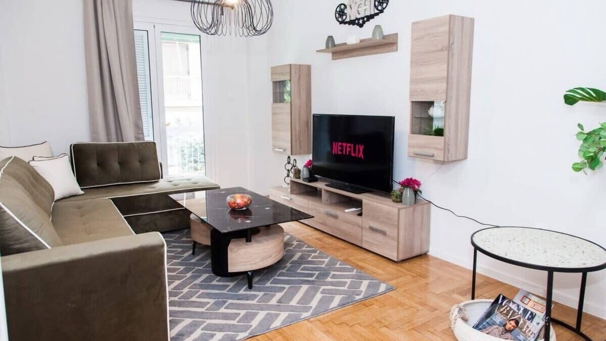 Kifisia Apartment | Sophisticated Apt in Charming Kifisia