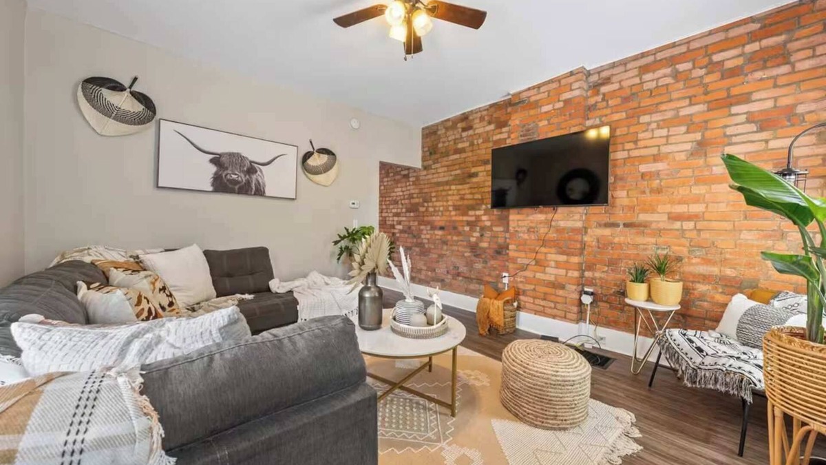 Downtown Columbus House | Sophisticated Boho Condo Walkable Columbus