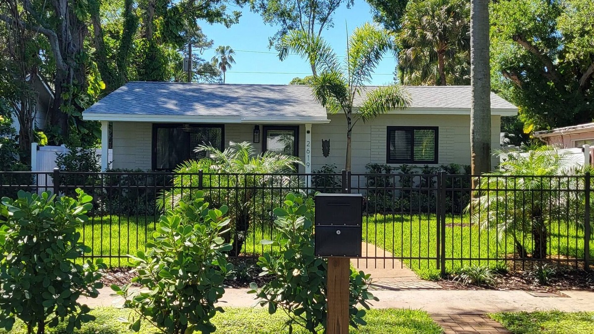 Bayview House | Sophisticated charm in St Petersburg, FL