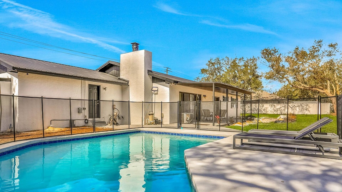 St. Augustine South House | Sophisticated dog-friendly home with pool, large enclosed yard, washer/dryer, AC