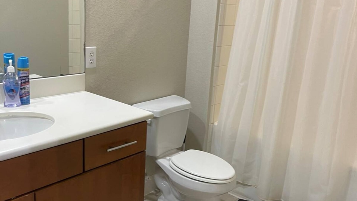 Energy Corridor Apartment | Sophisticated Stay 2-bedroom apartment with AC, fitness room in awesome Houston