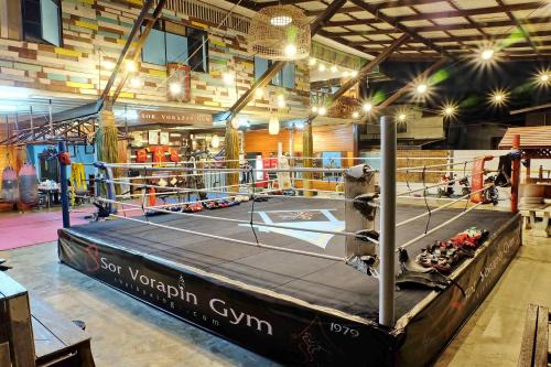 Taling Chan House | Sor Vorapin Muay Thai Home