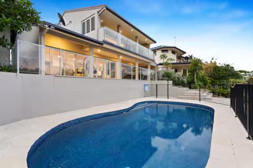 Sorrento House | Sorrento Waterfront Retreat & Pool