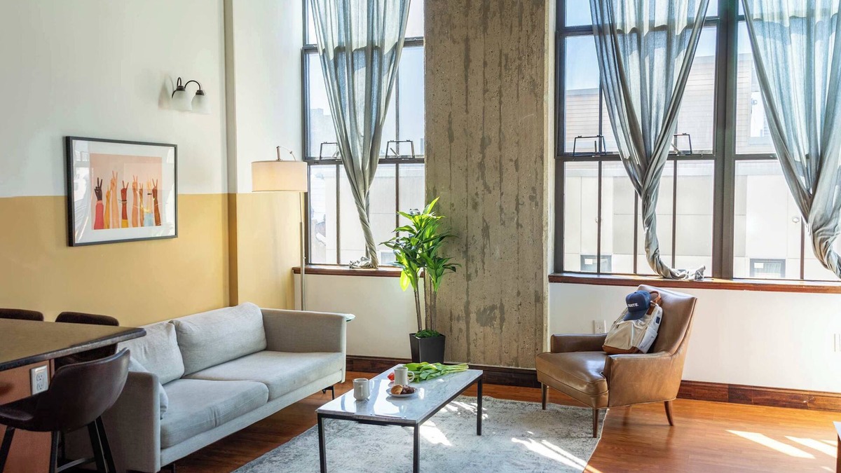 West Poplar Apartment | Sosuite | 2BR Apt w W/D, Gym, On-Site Restaurant