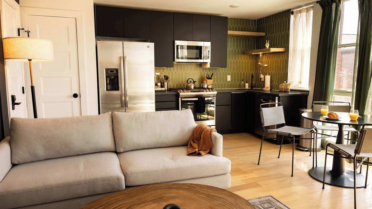 Fishtown Apartment | Sosuite | 2BR Apt w W/D, Split Level