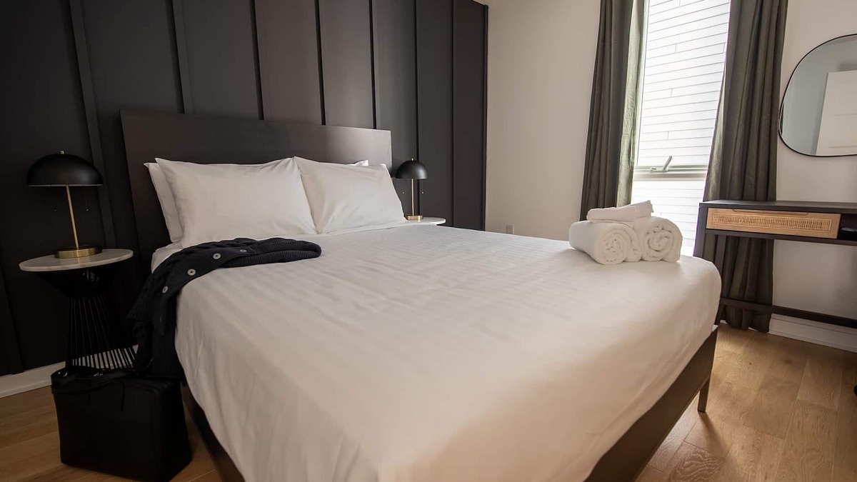 Fishtown Apartment | Sosuite 2BR Apt w W D Newly Renovated