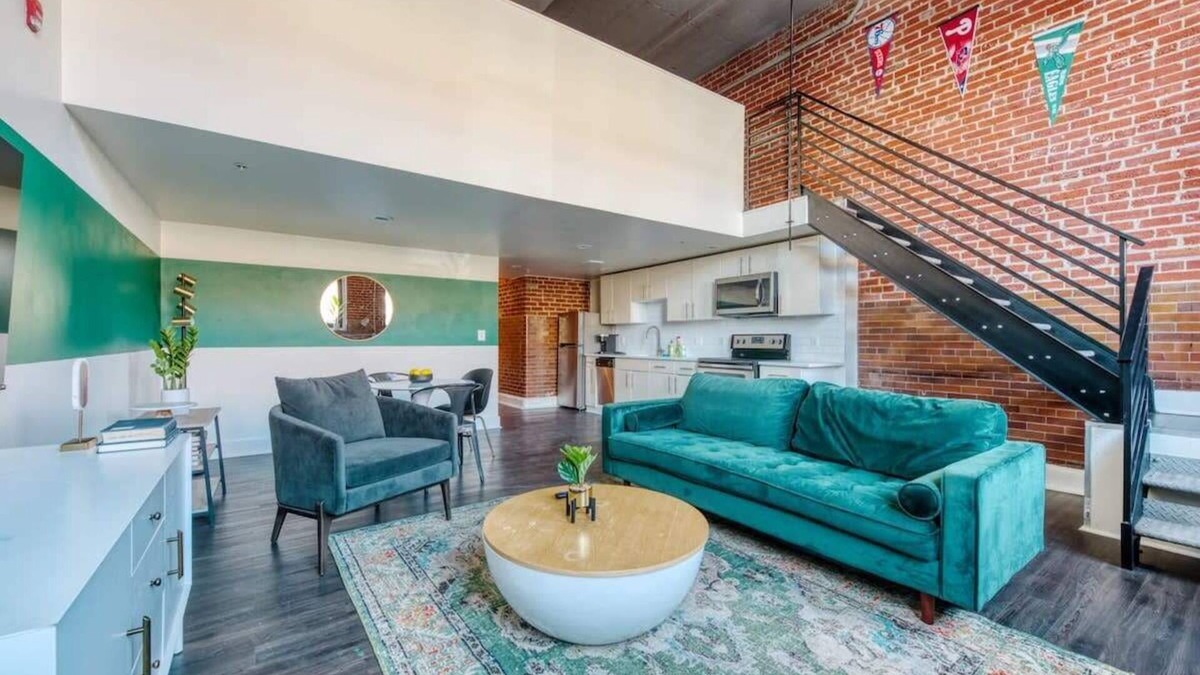West Philadelphia Apartment | Sosuite | 2BR Loft w Gym, Lounge, Shared Laundry