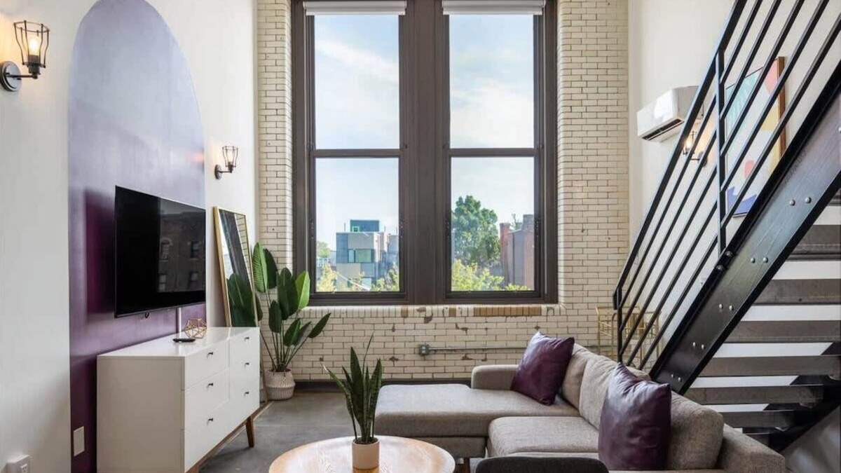 West Philadelphia Apartment | Sosuite | Studio Loft w W/D, Gym, Lounge