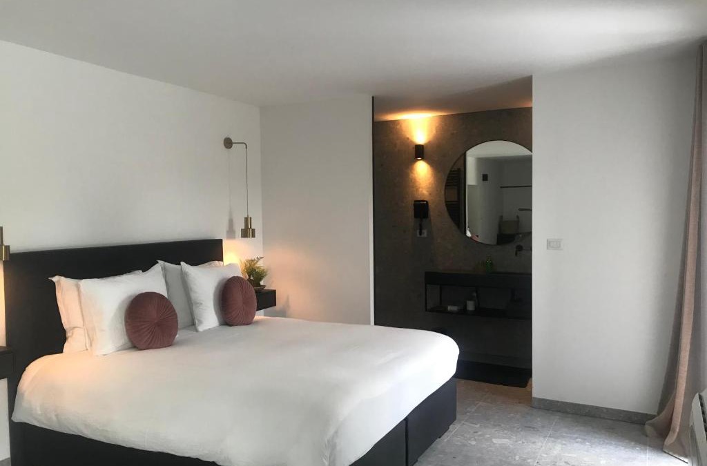 Montegrosso dʼAsti Bed & Breakfast | Sotto La Vigna Charm Stay Adult only vacation Balcony suite