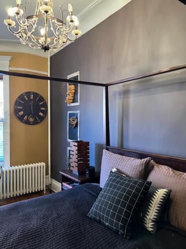 Central Park North House | Soul Food 'Mont Morris'