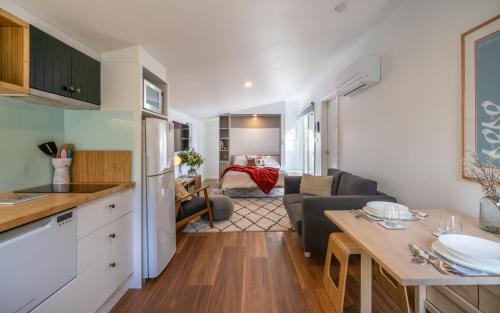 Kings Meadows Apartment | Soul Vie Stay