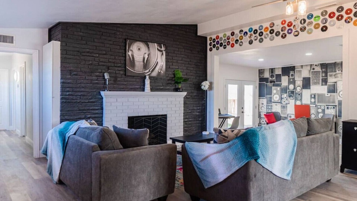 Midland House | SOUND AND COLOR MIDLAND