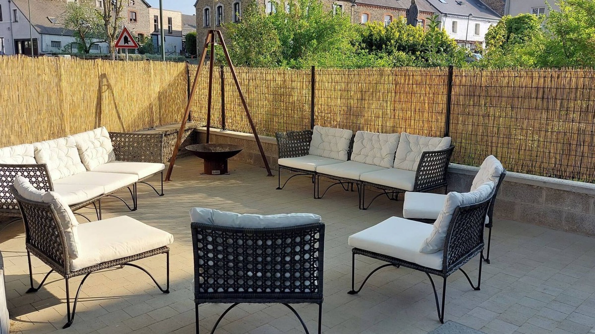 Herbeumont House | Sous le Charme. Large-capacity self-catering cottage (12-16 people)