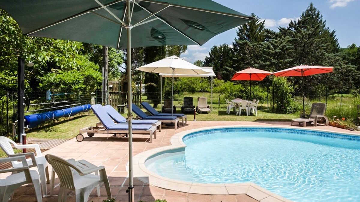 Montcuq House | Sous Les Etoiles: active family holiday to remember near Montcuq, Francen