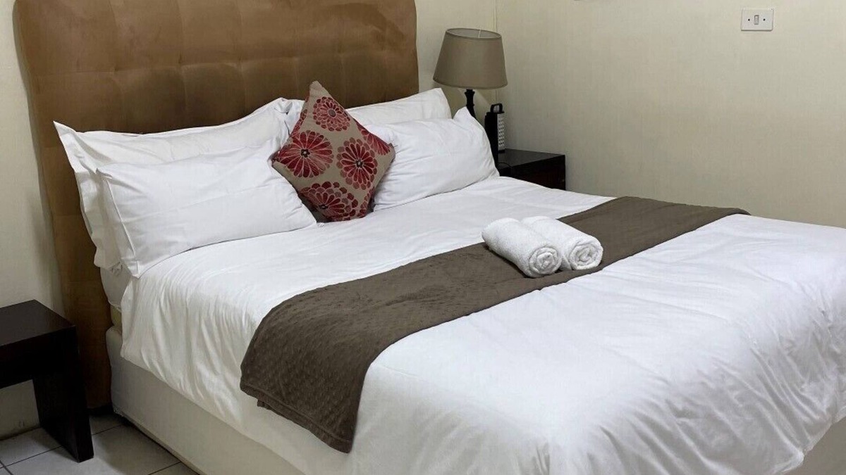 Berea Bed & Breakfast | South African home away from home - minutes away from beaches!