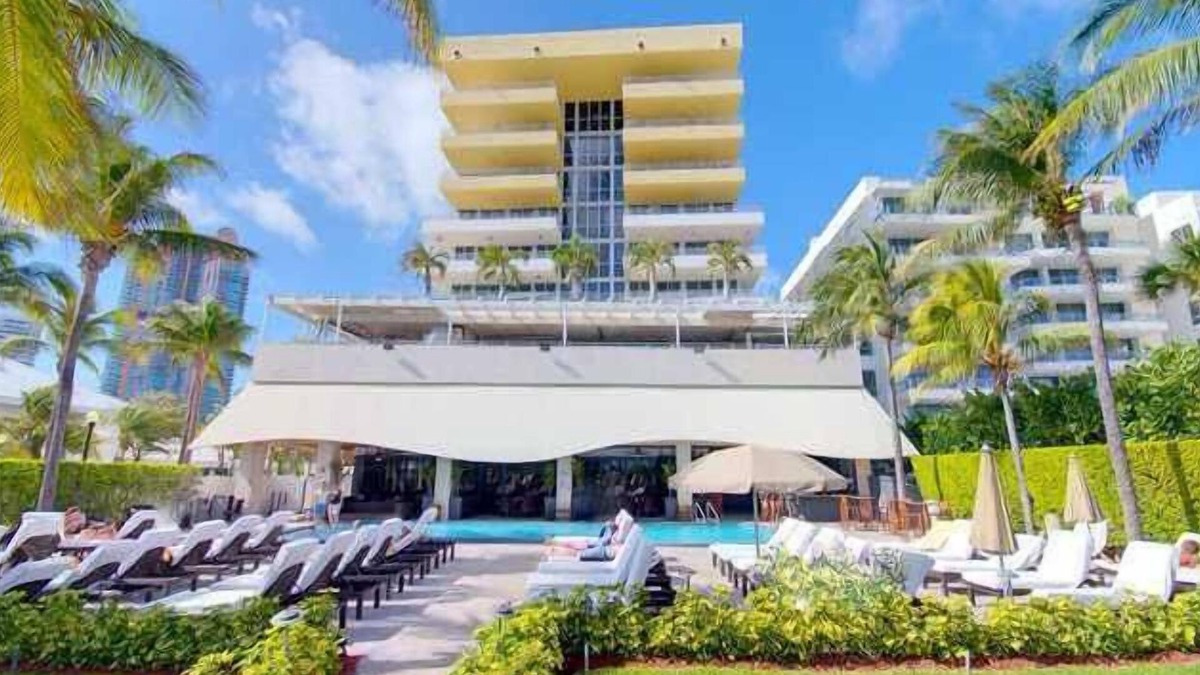 South of Fifth Apartment | South Beach - Oceanfront, 1BR/1BA Suite- Bentley Beach Condo