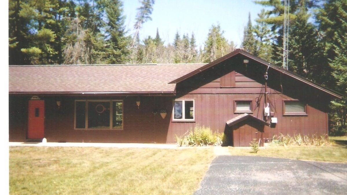 Roscommon House | South Branch Au Sable River House