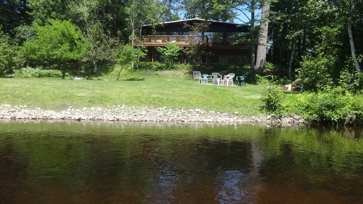 Roscommon House | South Branch Ausable River. 4 Bedroom, 3 Bath.
