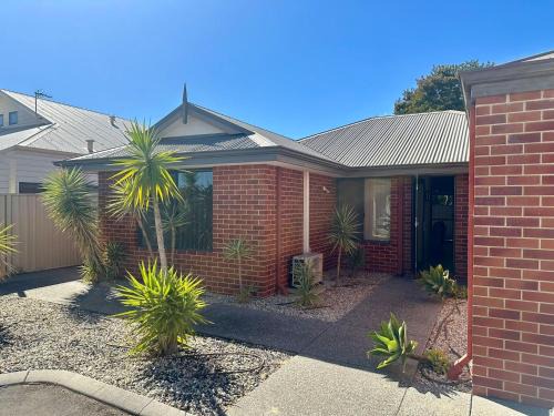 South Bunbury House | South Bunbury Holiday Home