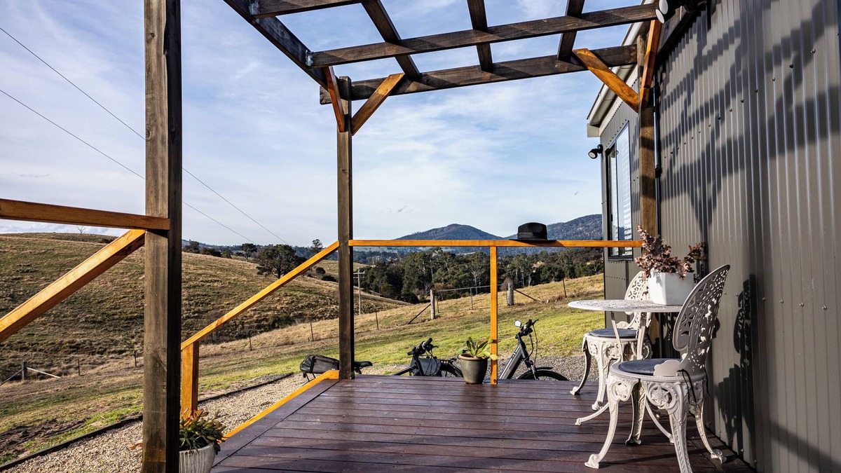 Brogo Bed & Breakfast | South Coast Stunner with relaxing private Acres, Brogo!
