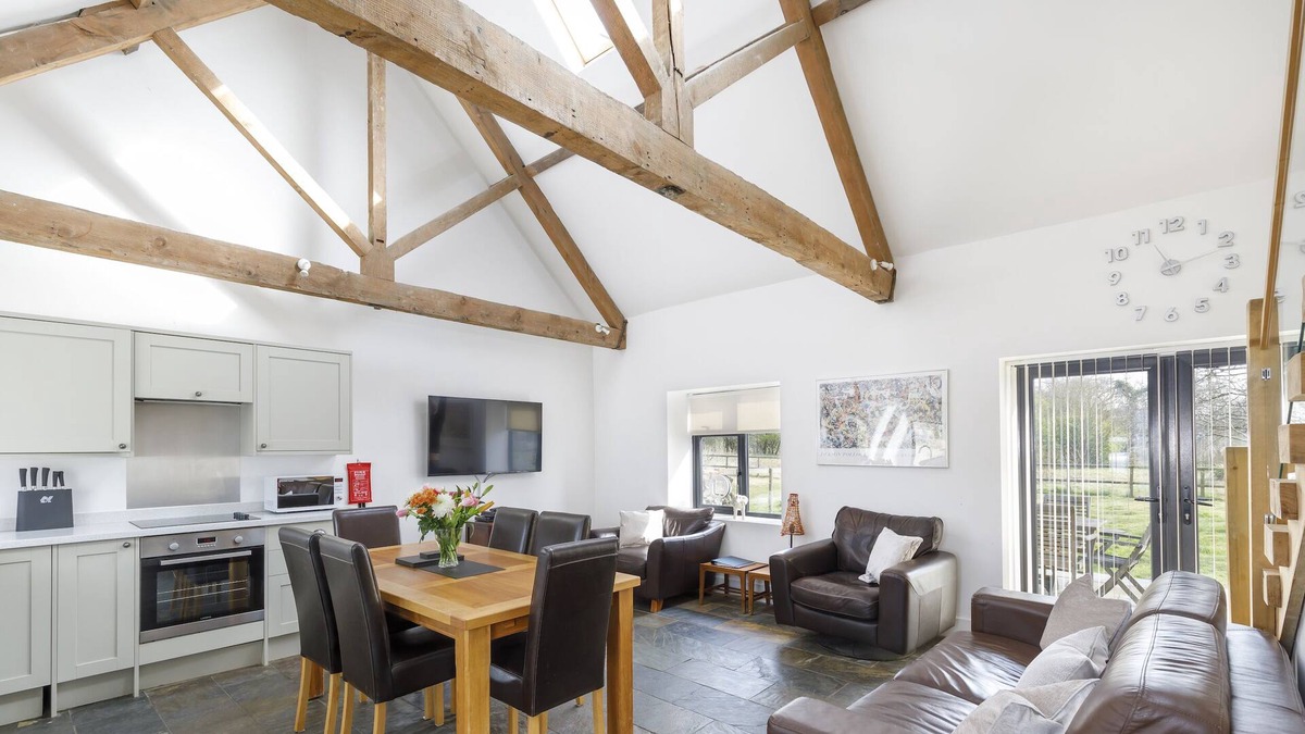 Staplefield Cottage | South Cottage in rural countryside