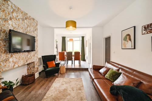 Croham Apartment | South Croydon, garden maisonette, free parking, Gatwick accessible