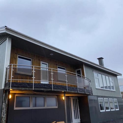 Trongisvagur Apartment | South Family Hideaway